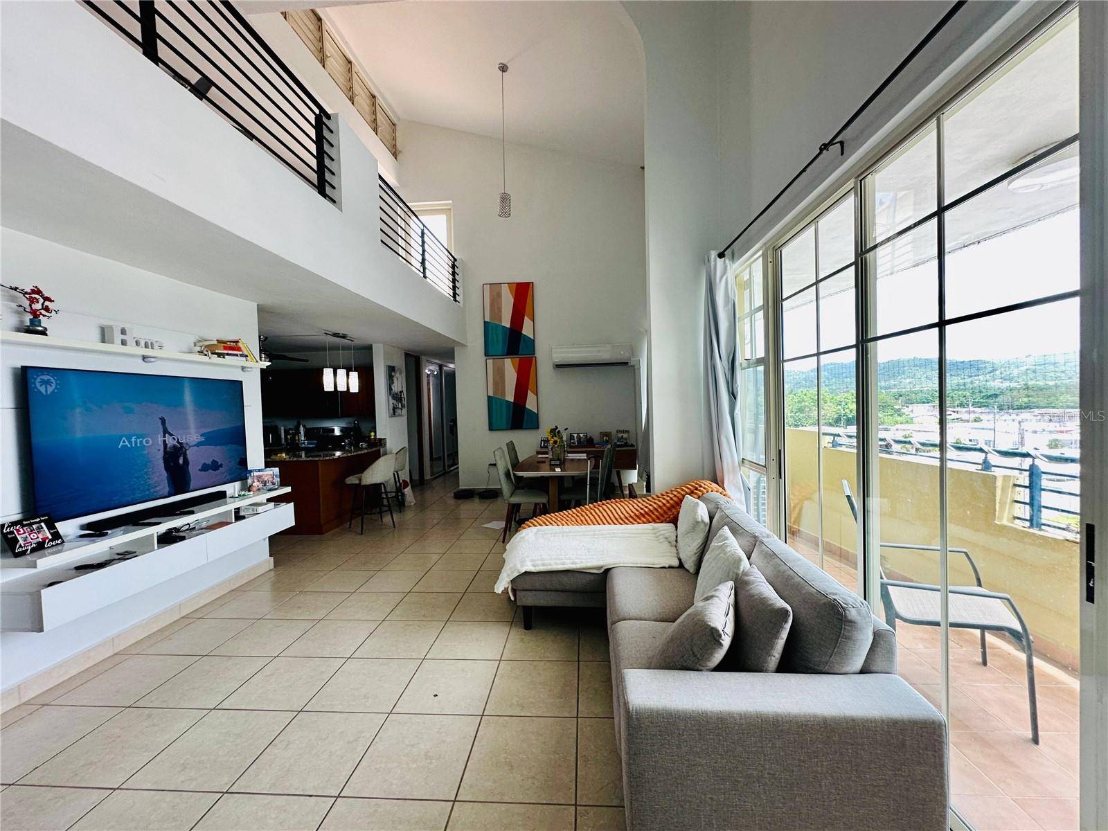 Caguas, PR 00725,9-503 VALLE SANTA CECILIA #9-503