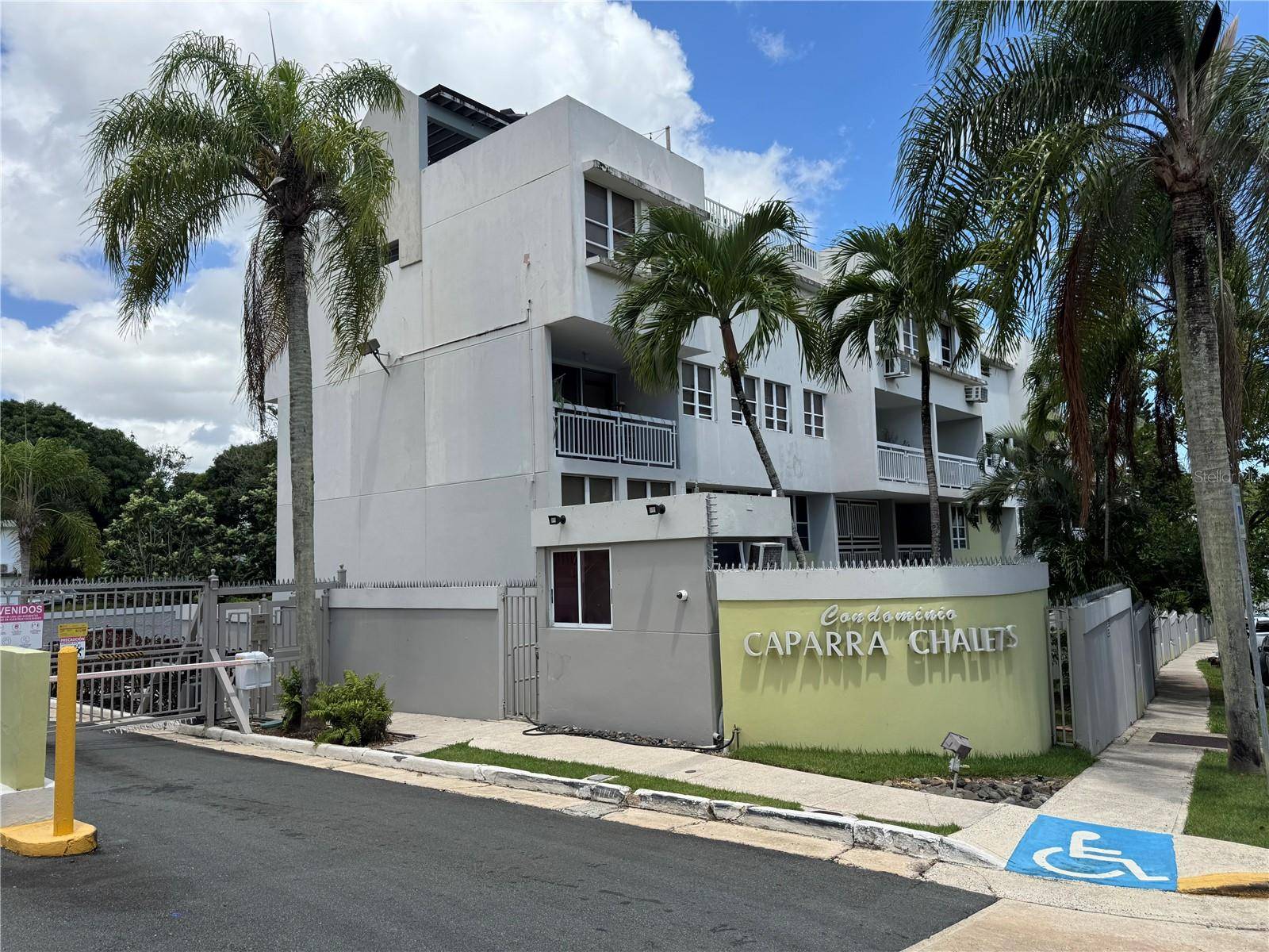 Guaynabo, PR 00969,Caparra Chalets 49 CALLE 8 #PH 1A7