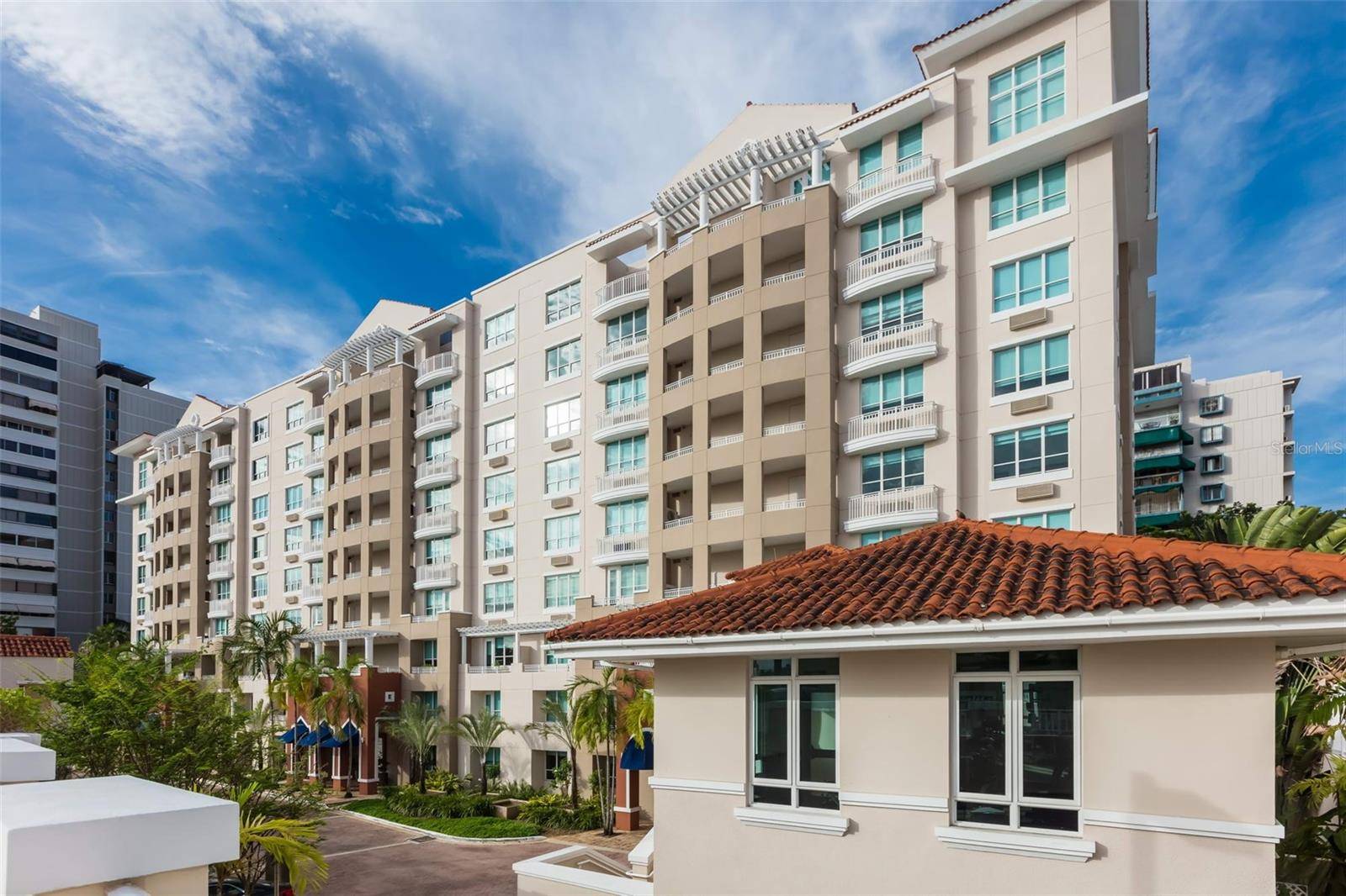 Guaynabo, PR 00968,1-02 CAOBA ST SAN PATRICIO AVE #303