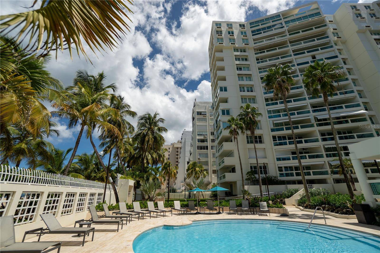 Carolina, PR 00979,7063 PR-187 #402