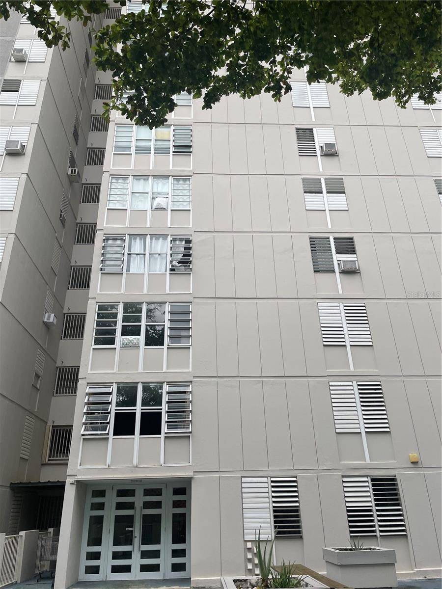San Juan, PR 00926,75 JUNIN ST #1002