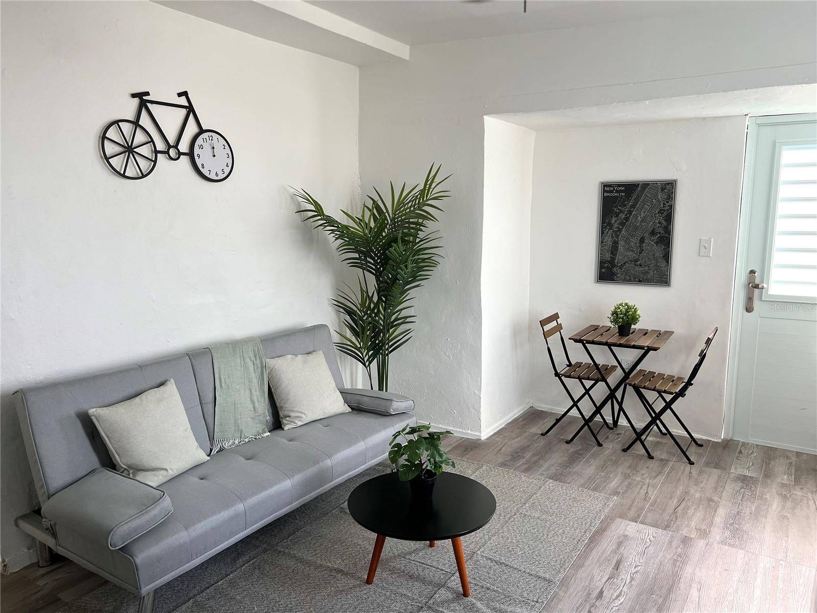 Carolina, PR 00983,4RN8 CALLE VIA 37 #5