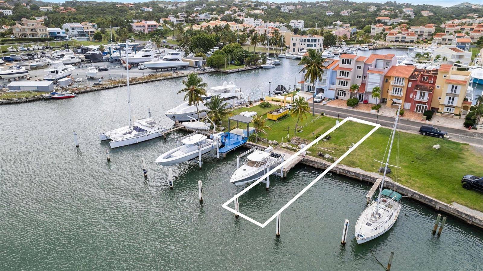 Humacao, PR 00791,. ISLA SAN MIGUEL #45