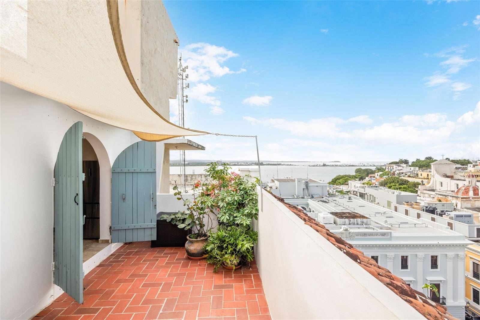 San Juan, PR 00901,152 RAFAEL CORDERO #PH-2