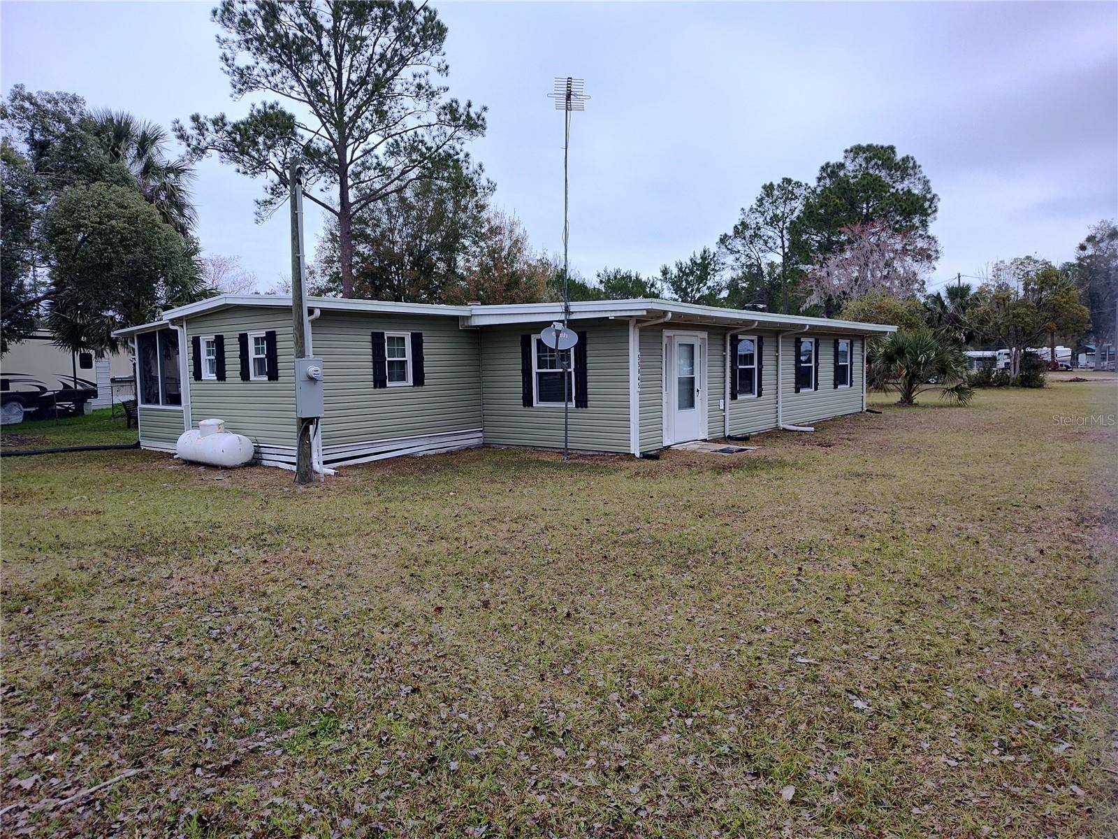 Astor, FL 32102,55045 6TH ST