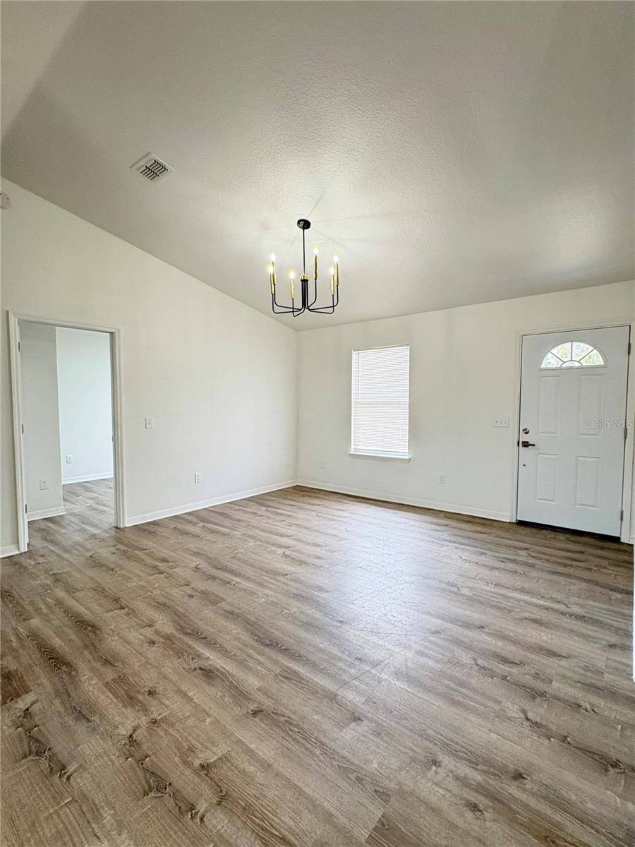 Ocala, FL 34480,203 JUNIPER WAY