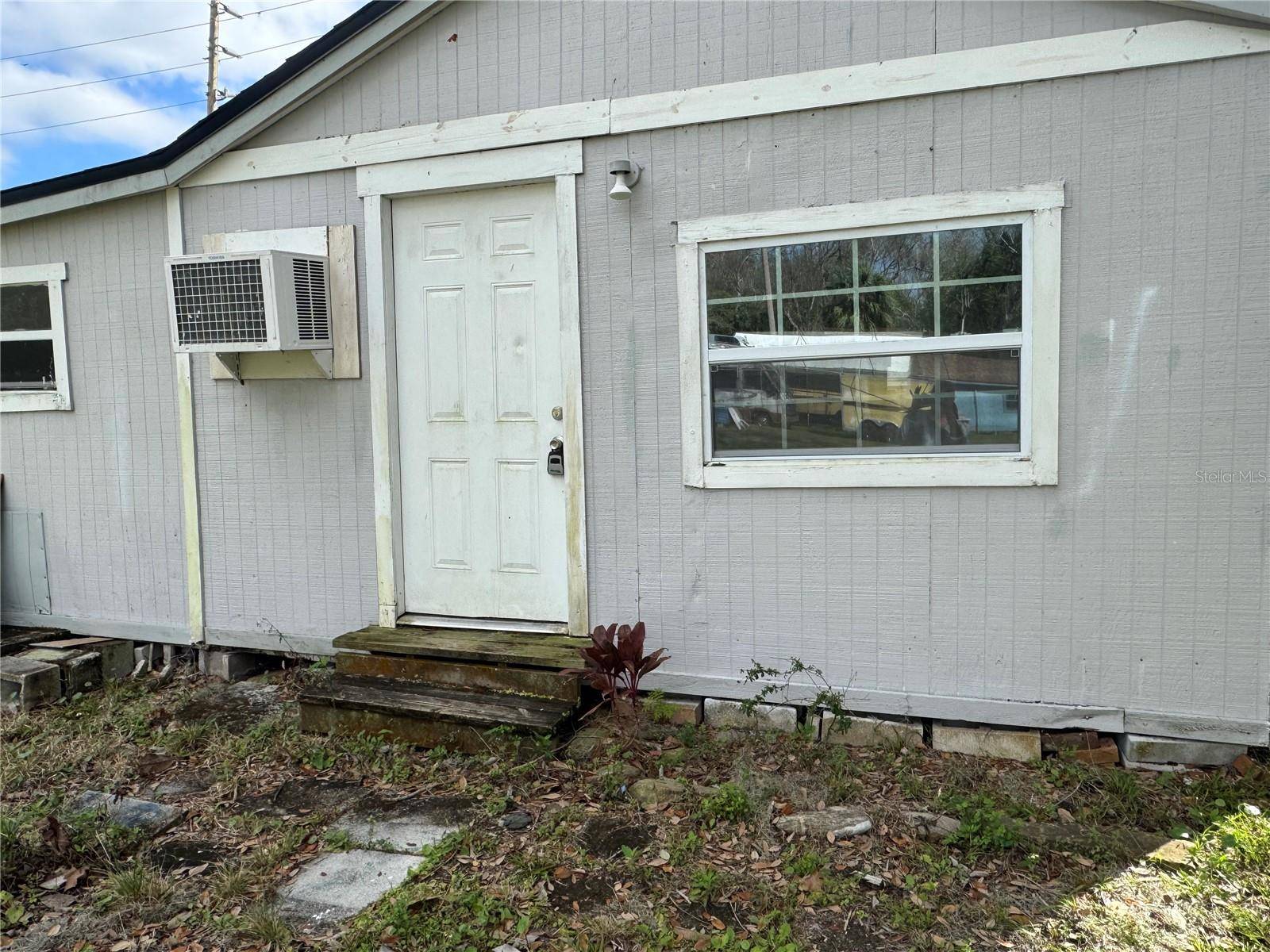 New Smyrna Beach, FL 32168,309 OLD MISSION RD