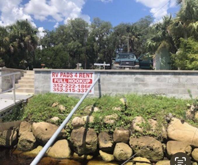 Steinhatchee, FL 32359,914 S RIVERSIDE DR