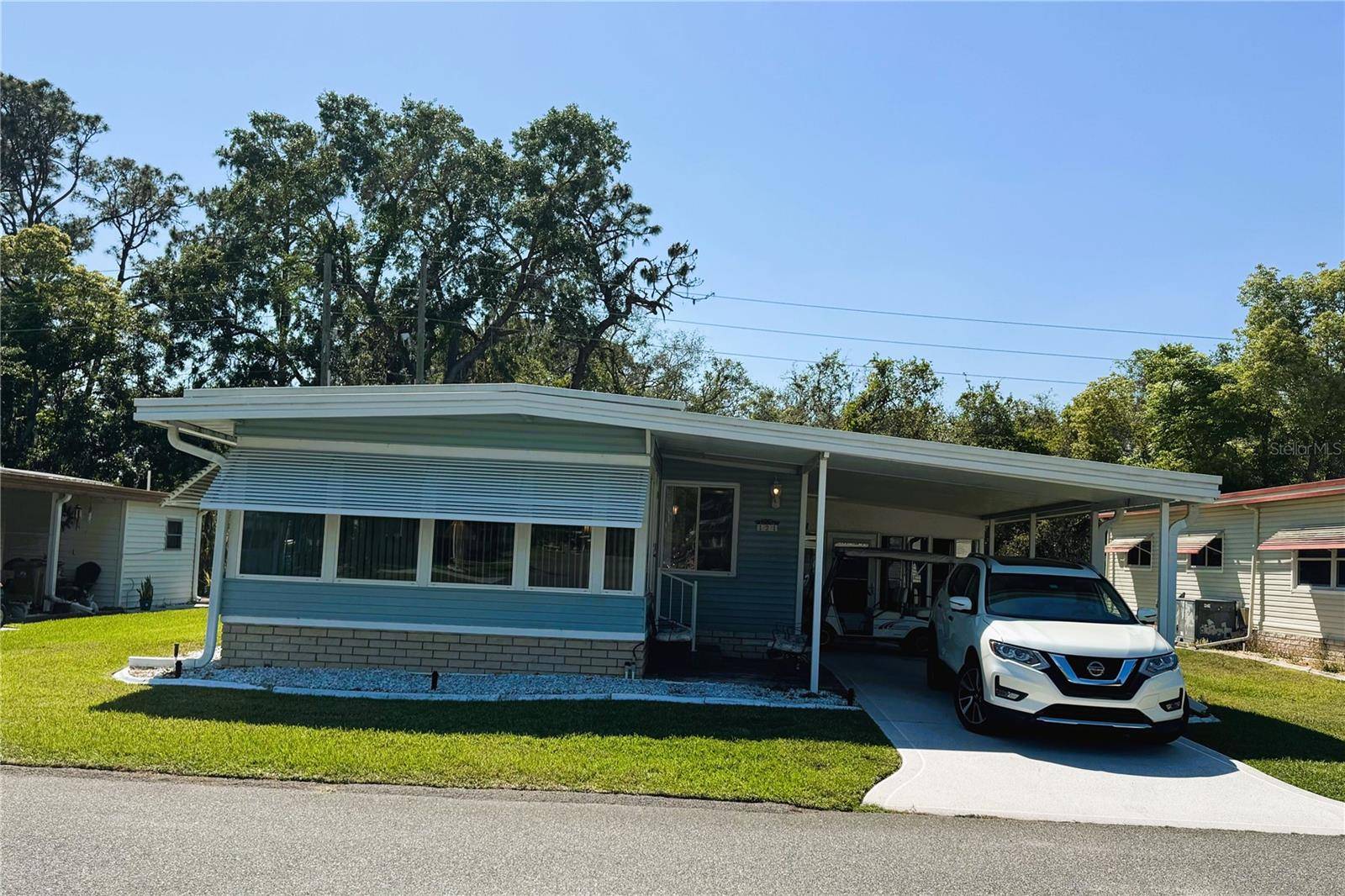 Leesburg, FL 34748,121 BOUGAINVILLEA DR