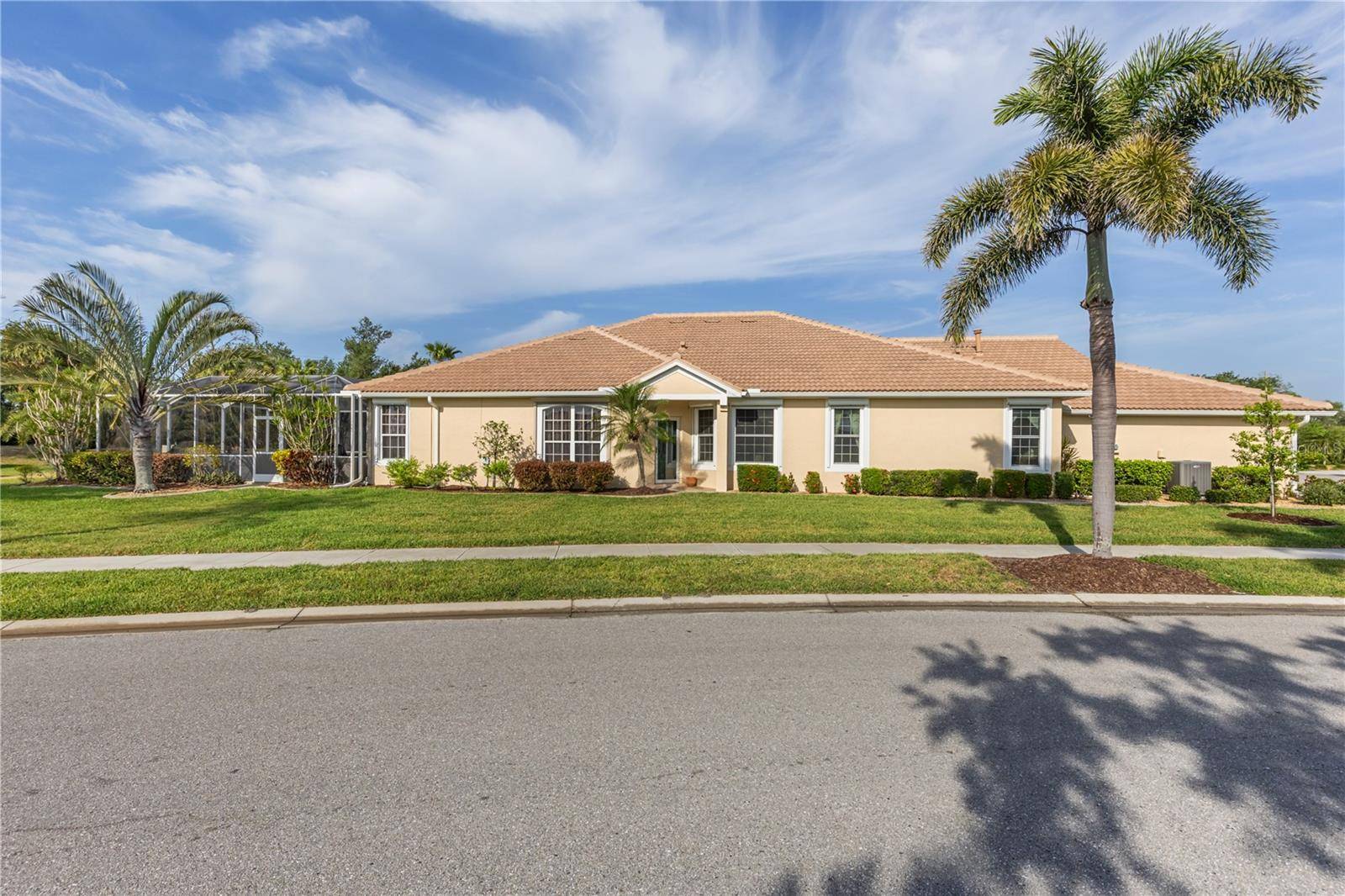 North Port, FL 34287,5599 HIDDEN OAK CT