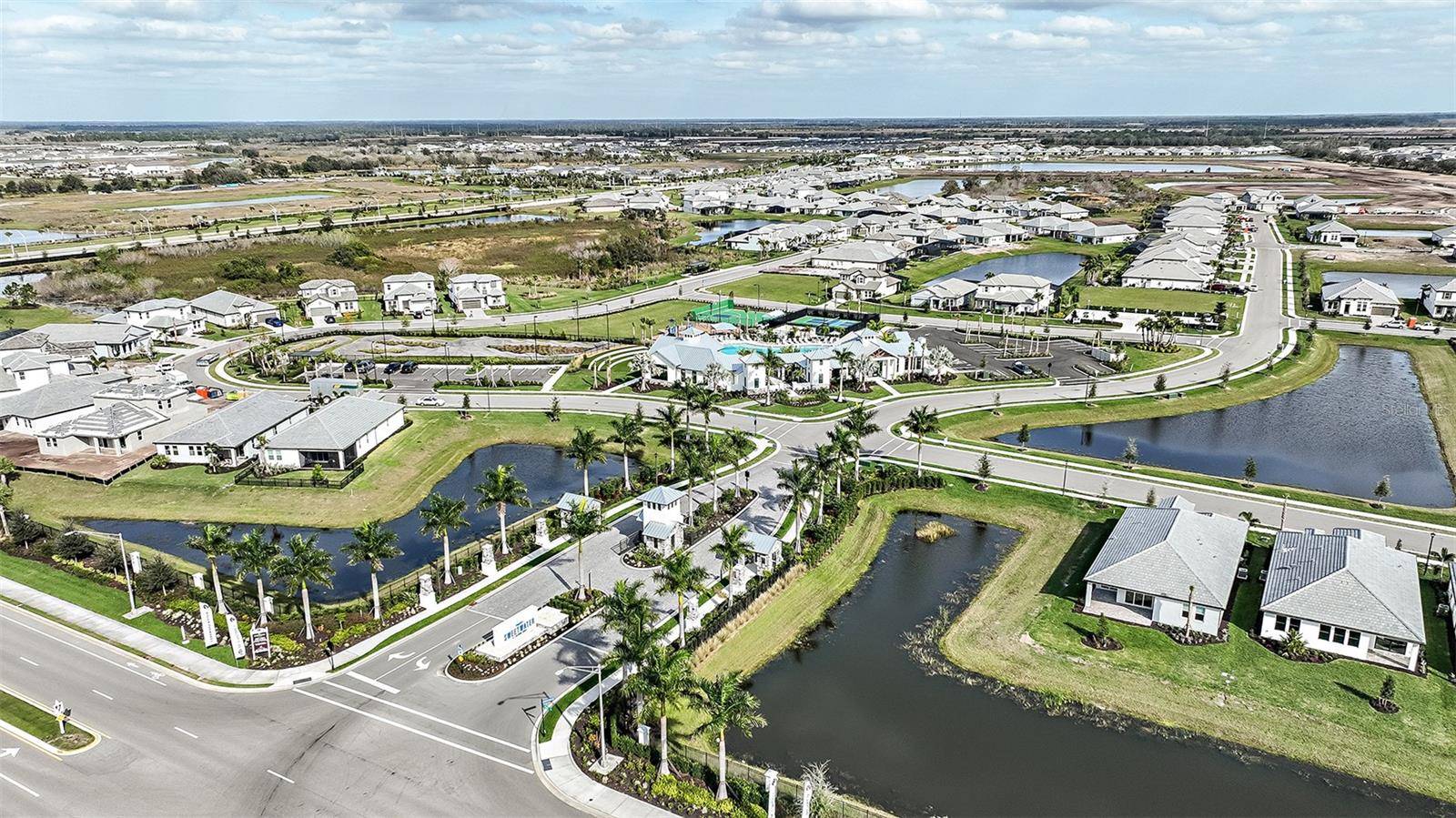 Lakewood Ranch, FL 34211,17208 SAVORY MIST CIR