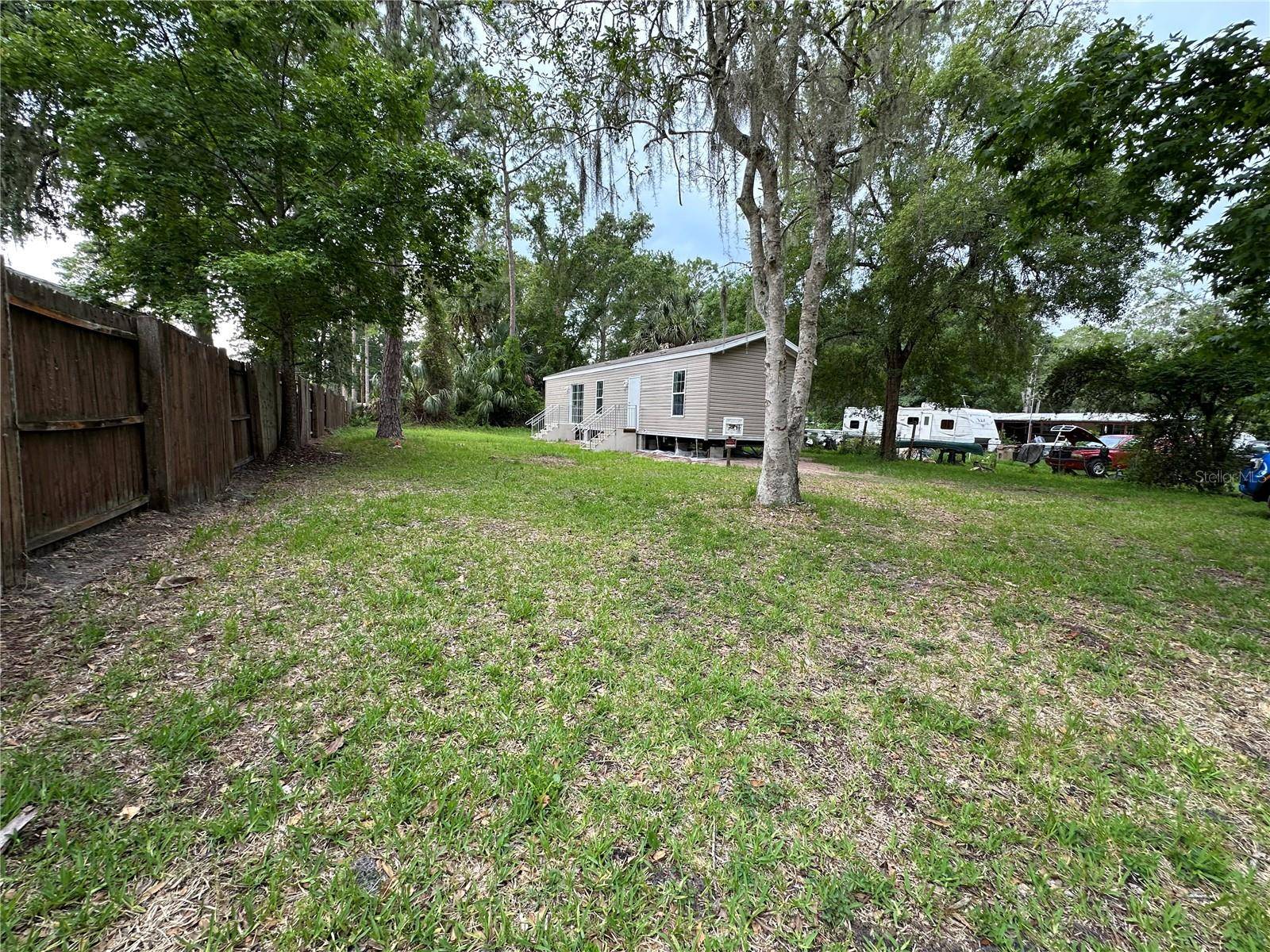 Astor, FL 32102,55917 CABBAGE RD
