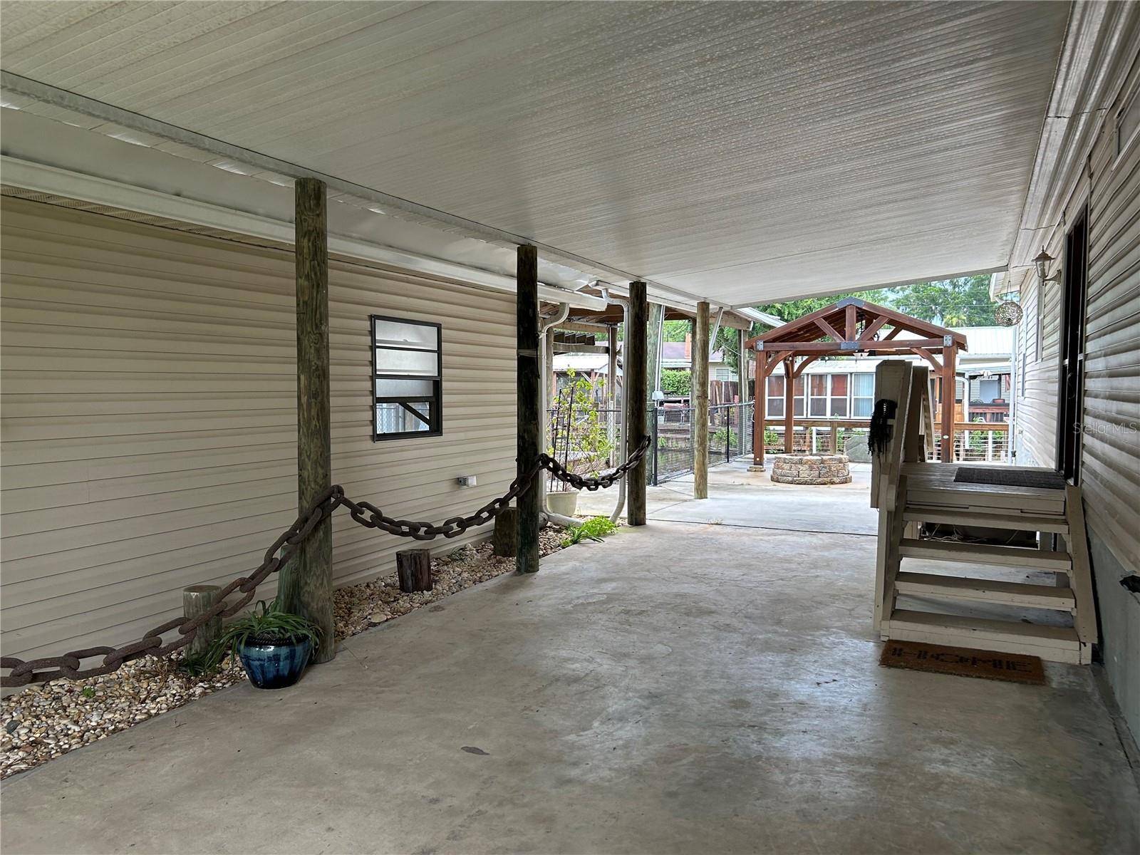 Astor, FL 32102,24505 SNAIL RD