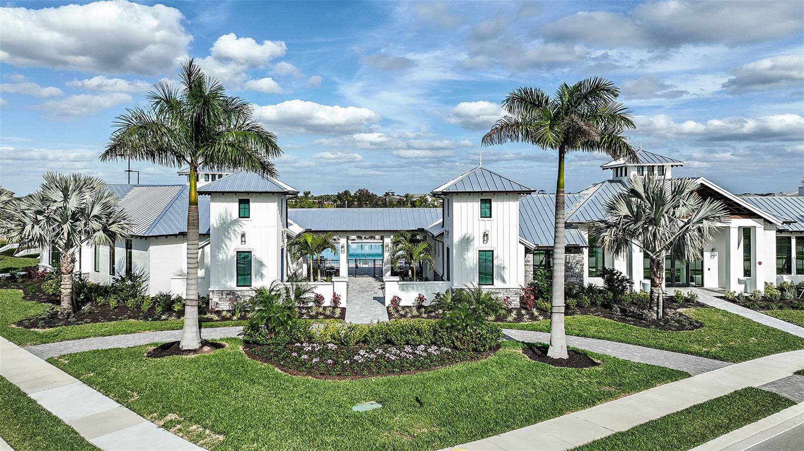 Lakewood Ranch, FL 34211,17013 SAVORY MIST CIR