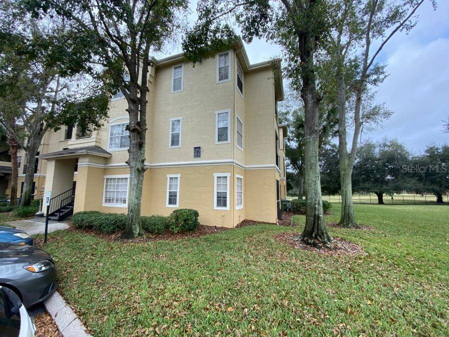 Orlando, FL 32835,2572 ROBERT TRENT JONES DR #1216