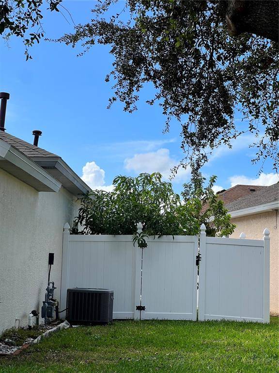 Davenport, FL 33897,525 ELLA MAE DR