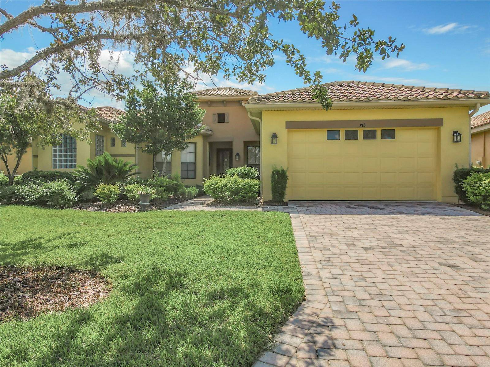 Poinciana, FL 34759,713 THOUSAND OAKS LN