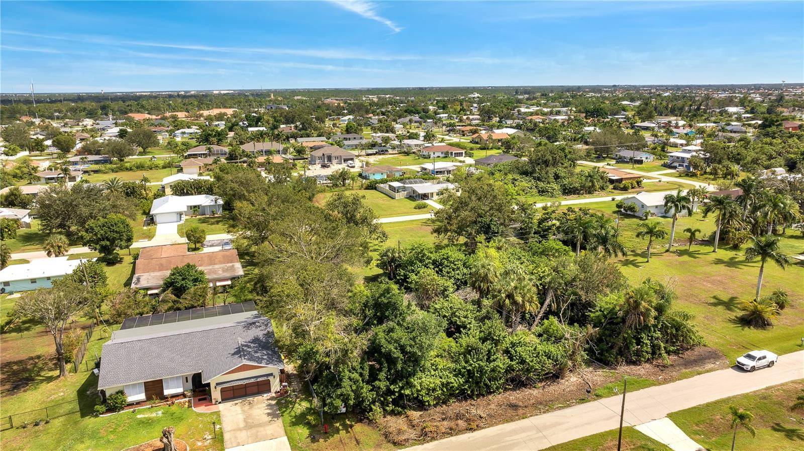 Punta Gorda, FL 33950,2720 POINCIANA CT