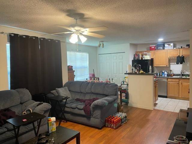 Altamonte Springs, FL 32701,375 LAKEPOINTE DR #101