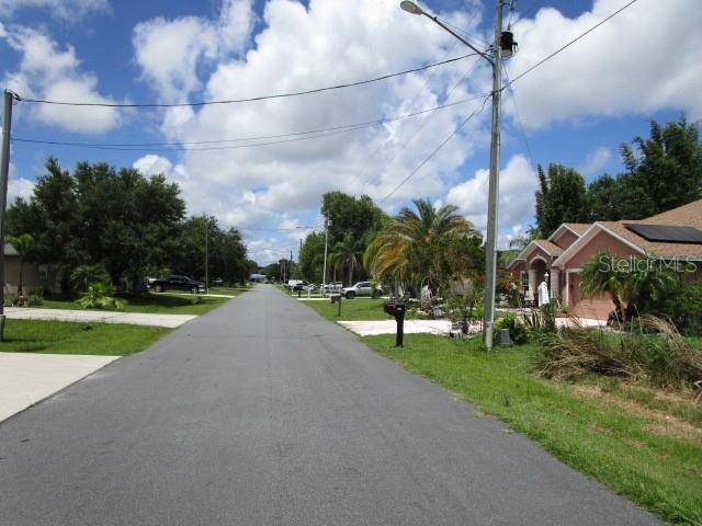 Kissimmee, FL 34759,805 MASSY CT