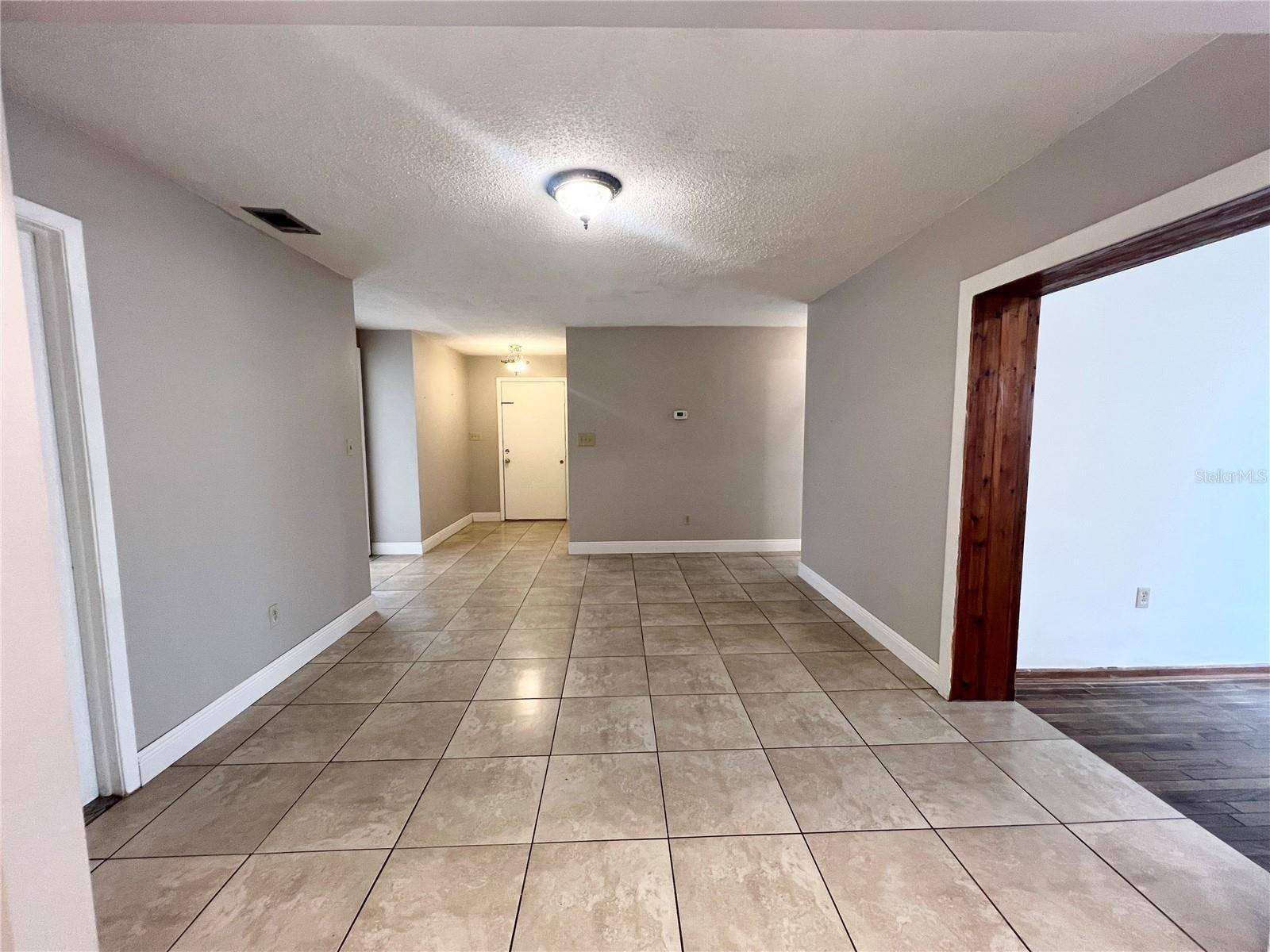 Kissimmee, FL 34746,5322 BAREFOOT PATH