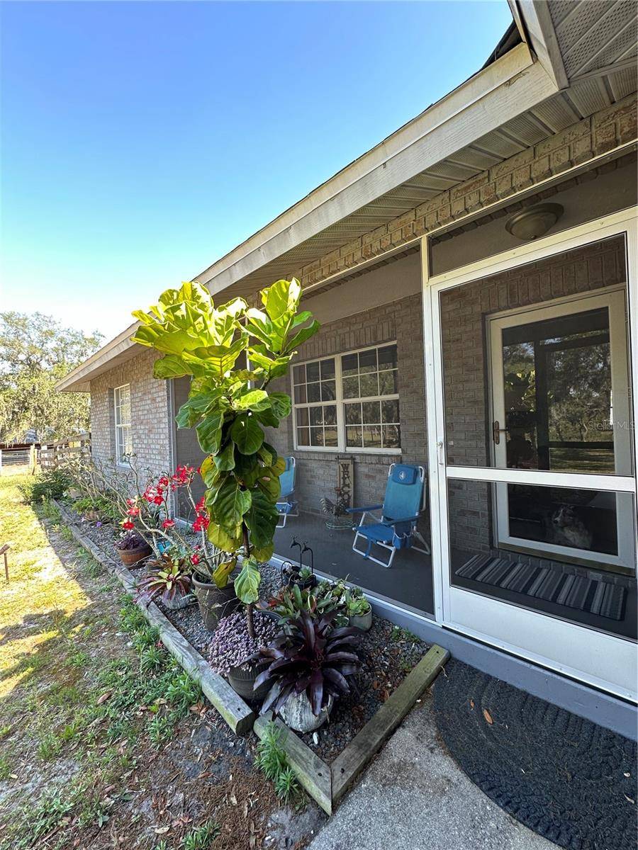 Myakka City, FL 34251,40610 STATE ROAD 64 E