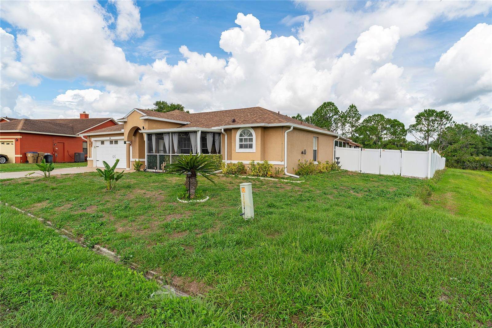 Kissimmee, FL 34758,732 AMERICANA CT