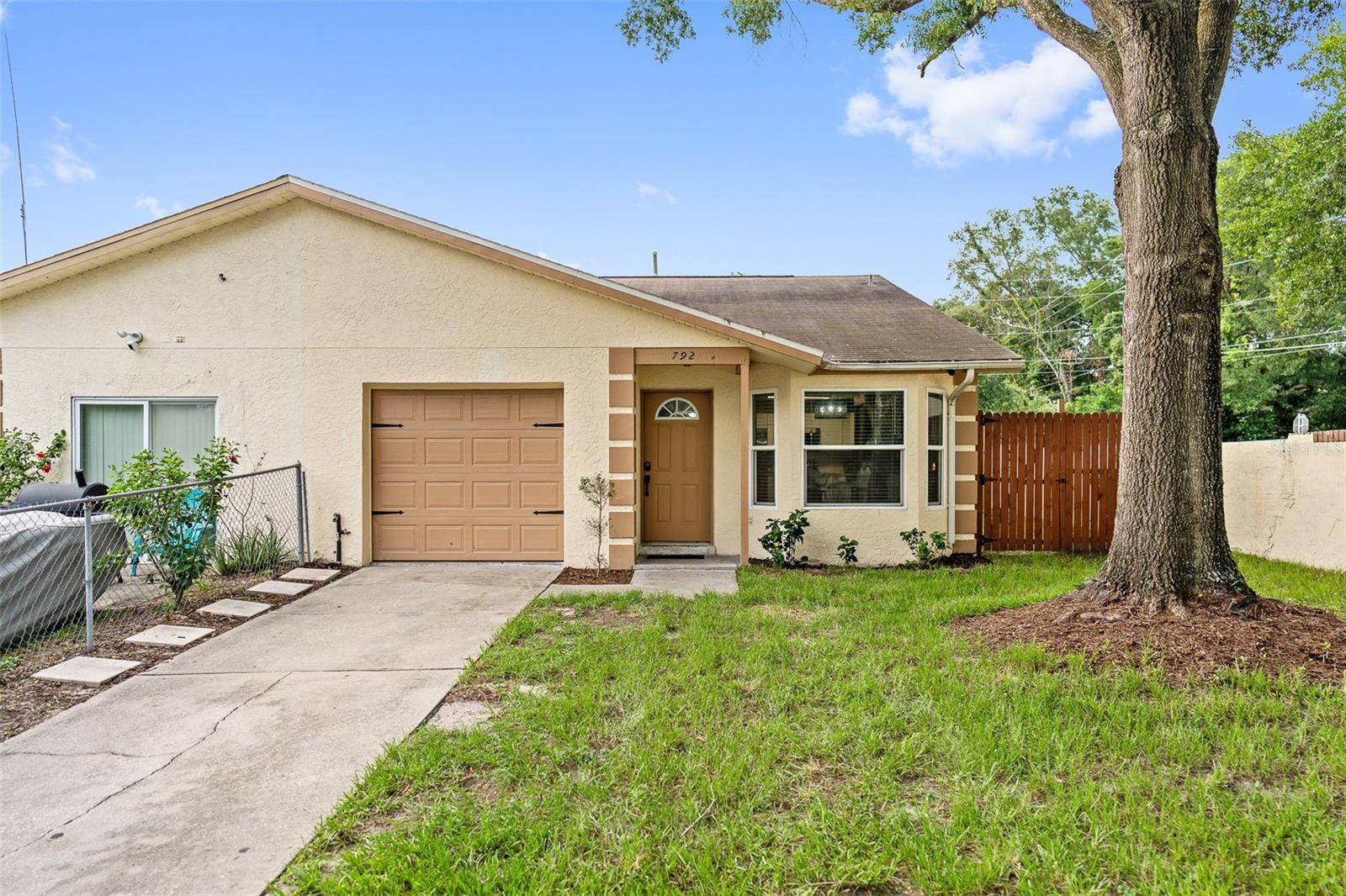 Apopka, FL 32703,792 DACOMA CT