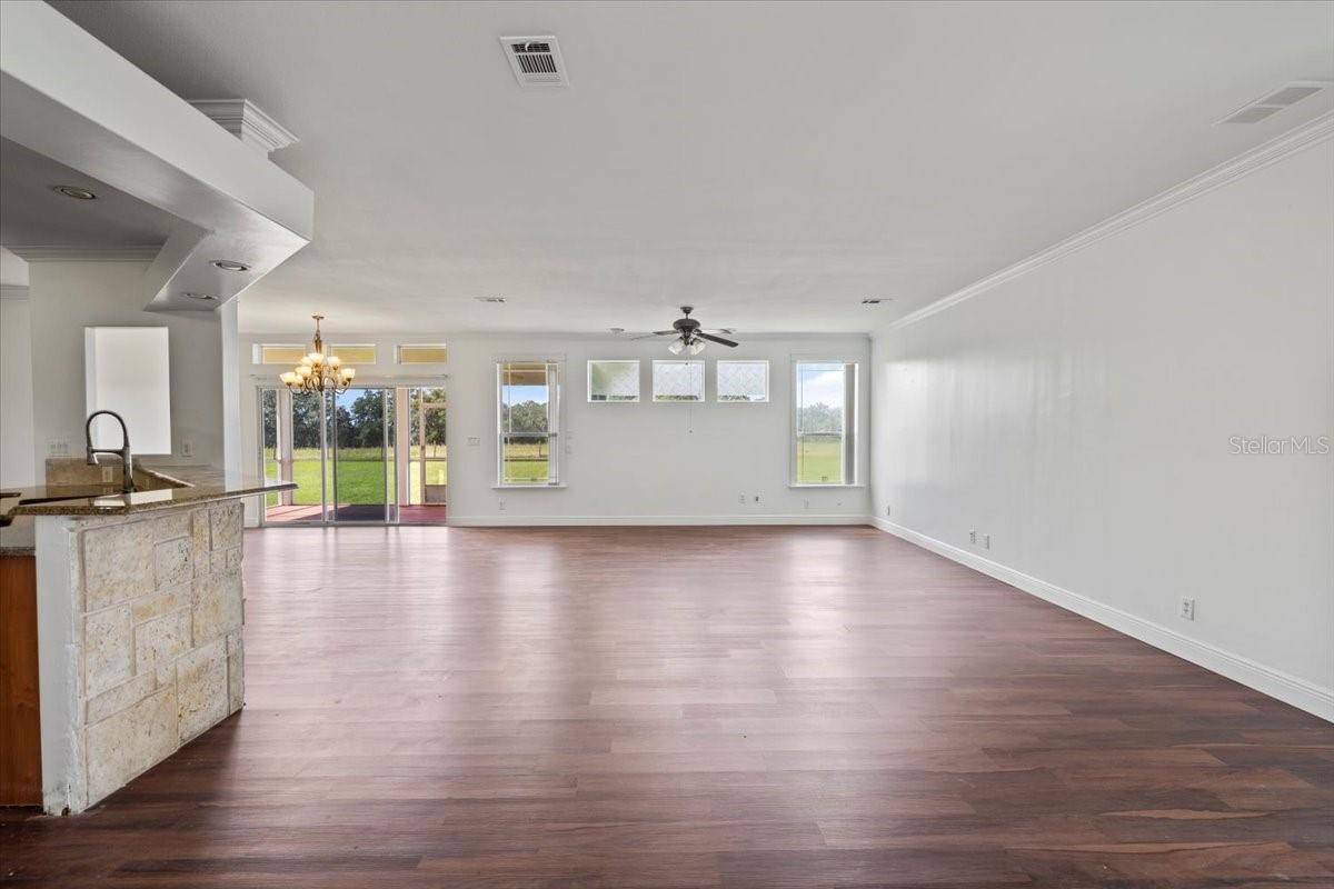 Dunnellon, FL 34432,396 N US HIGHWAY 41