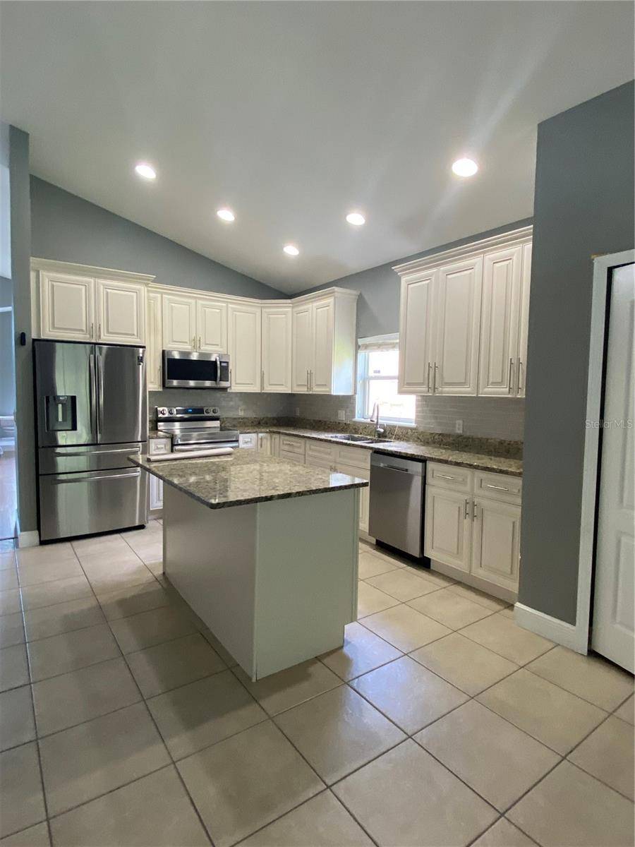 Kissimmee, FL 34741,1021 HACIENDA CIR