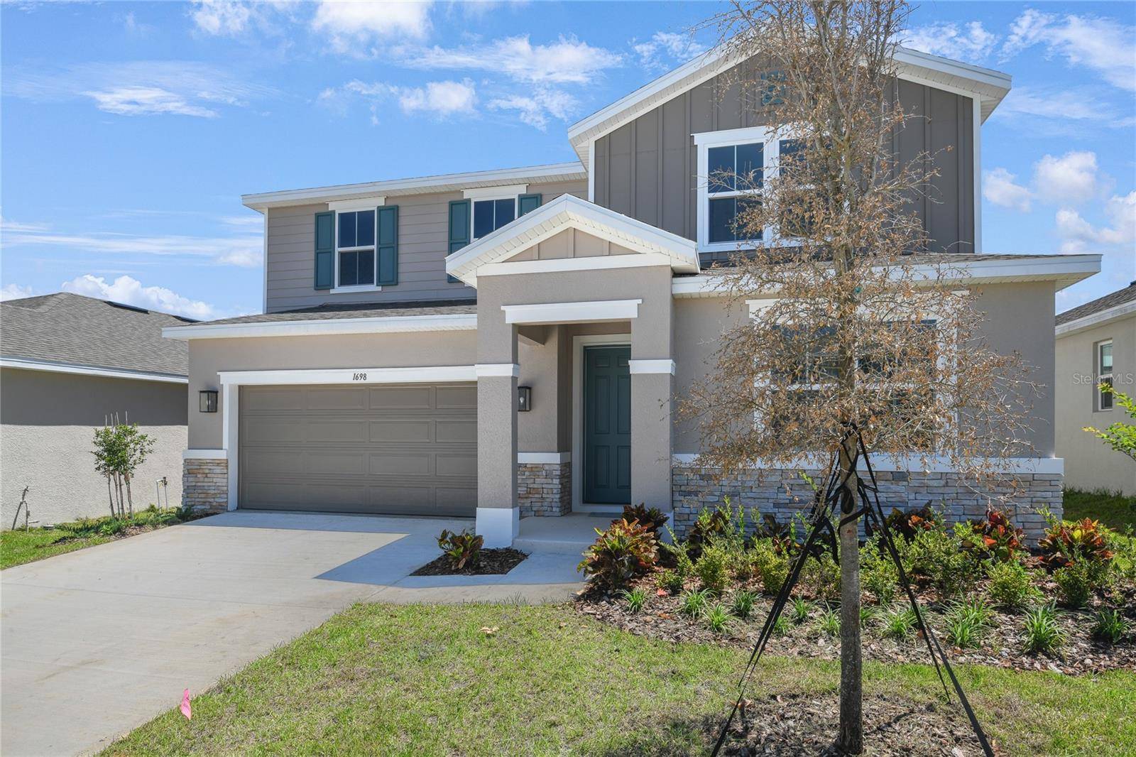 Mascotte, FL 34753,1698 SUGARBELLE CIR