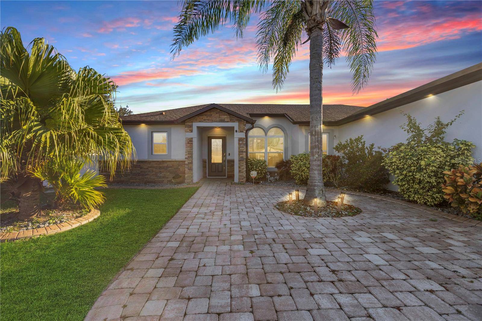 Kissimmee, FL 34758,8 CATALINA CT