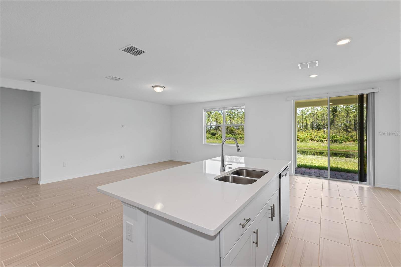 Poinciana, FL 34759,3142 VICEROY CT