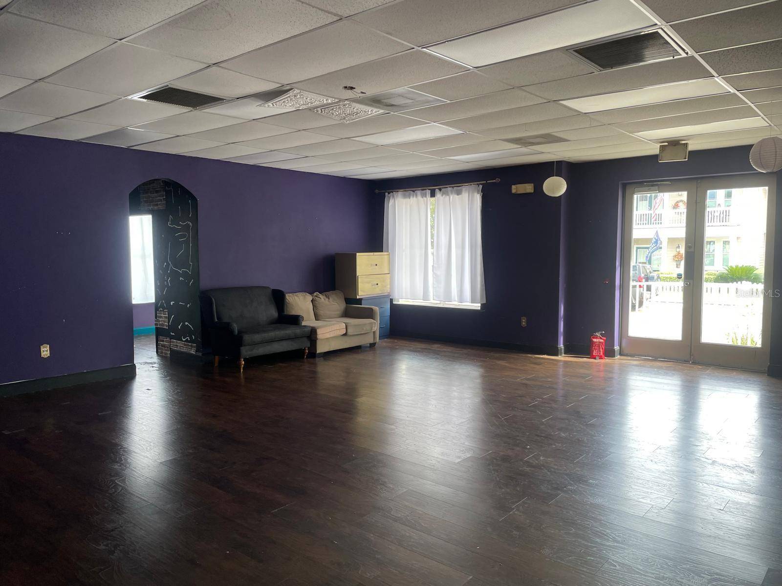 Largo, FL 33770,301 W BAY DR #7