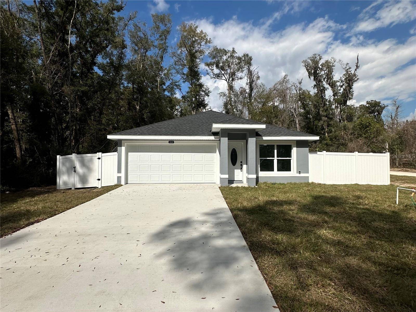 Belleview, FL 34420,3839 SE 132ND PL