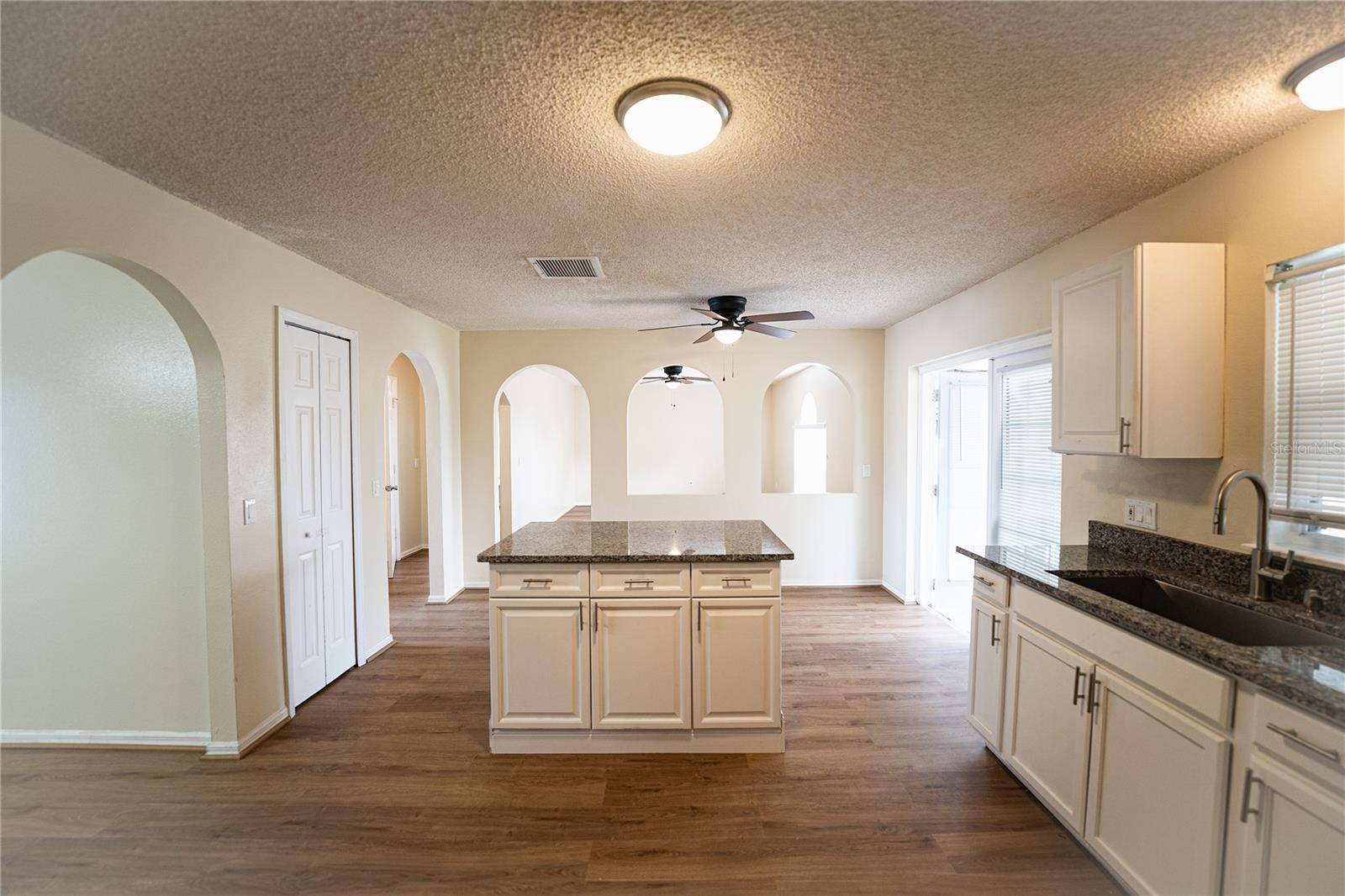 Kissimmee, FL 34758,945 GATESHEAD CT