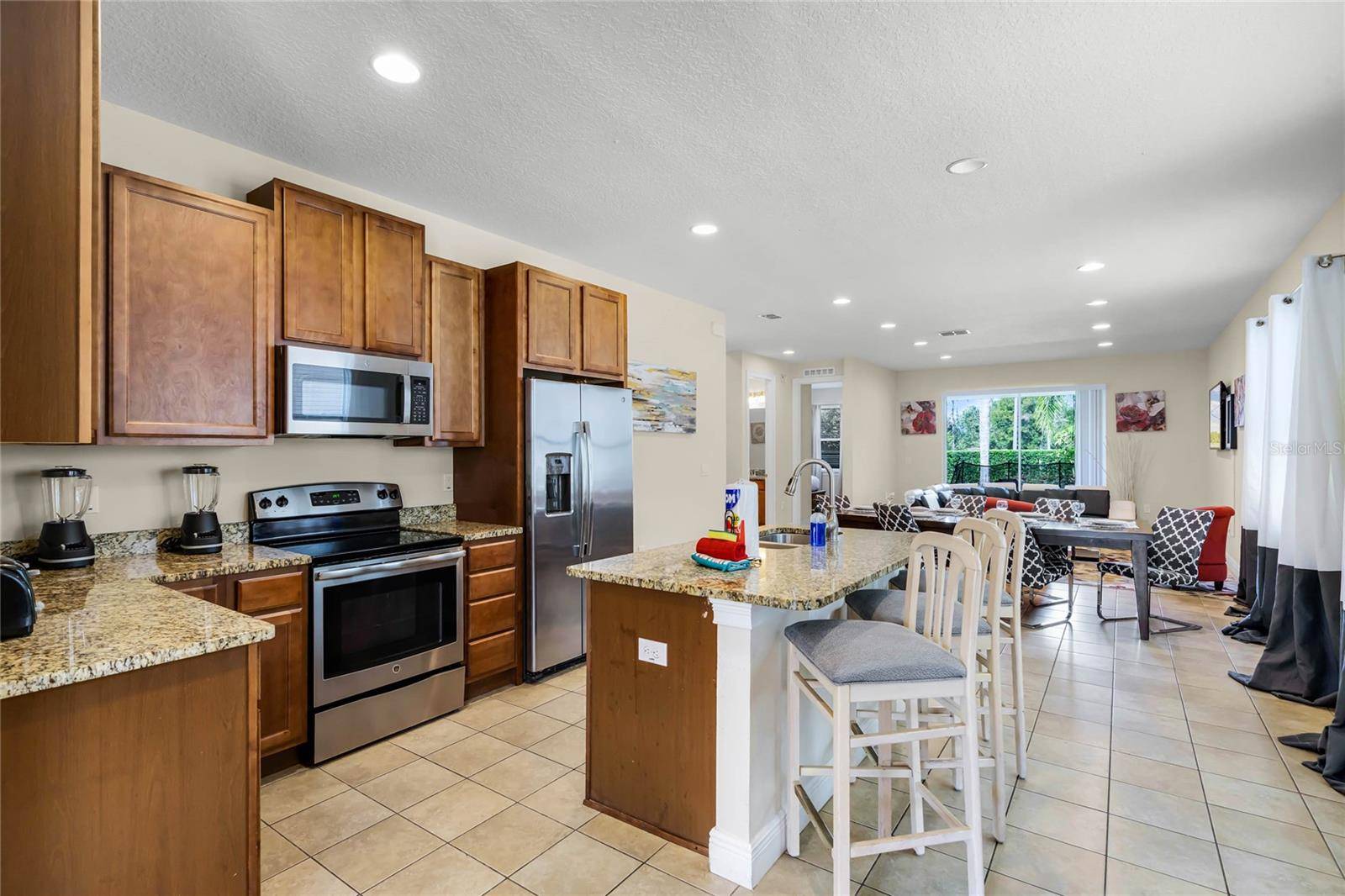 Kissimmee, FL 34747,561 LASSO DR