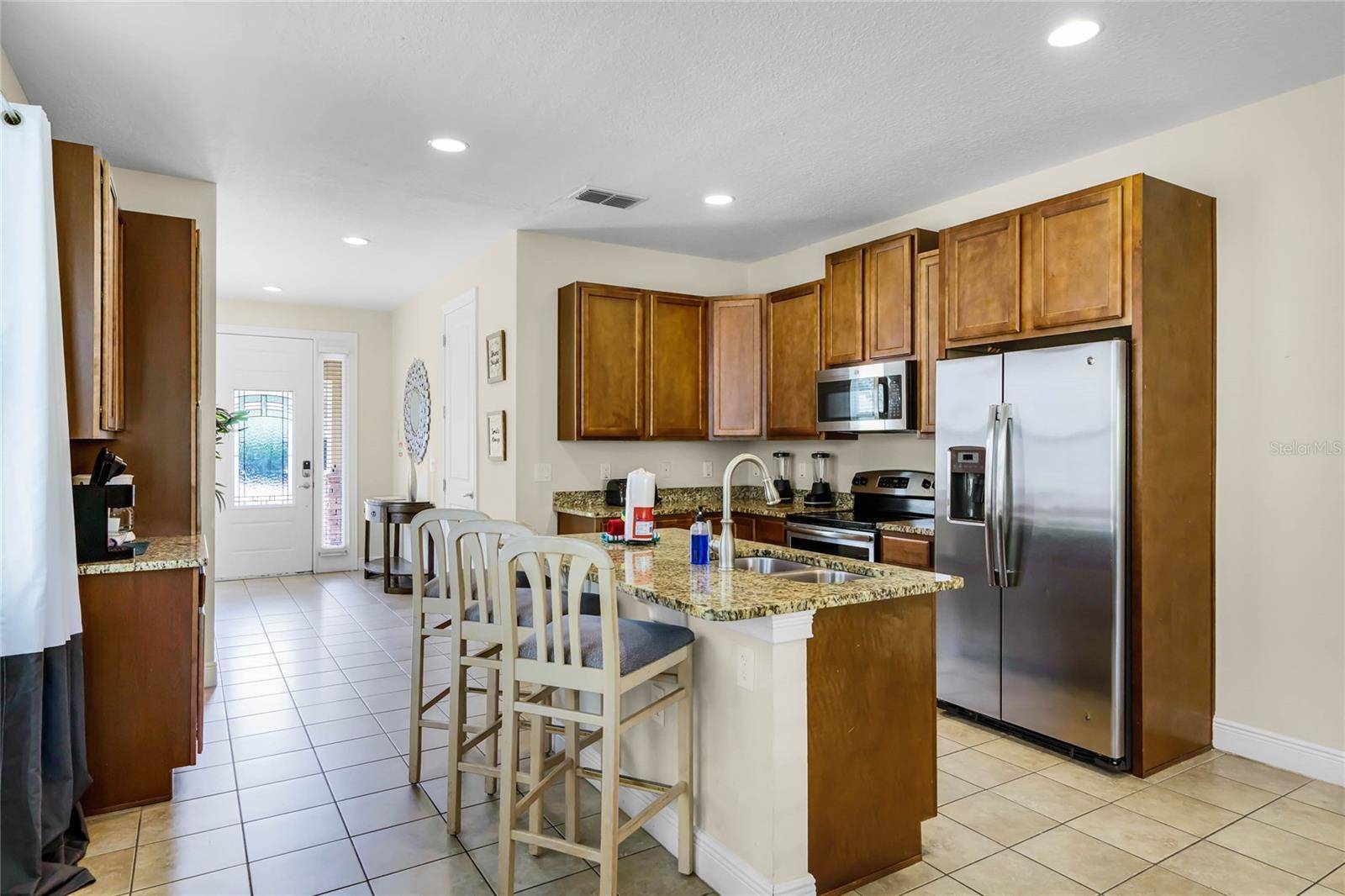 Kissimmee, FL 34747,561 LASSO DR