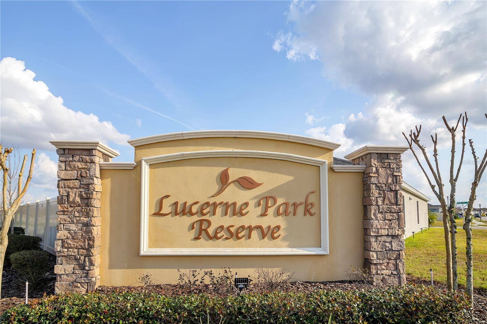 Winter Haven, FL 33881,956 CAMBRIDGE DR