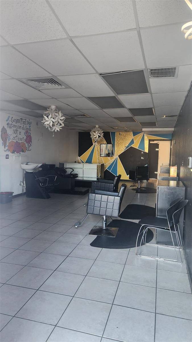 Tampa, FL 33604,9006 N 40TH ST