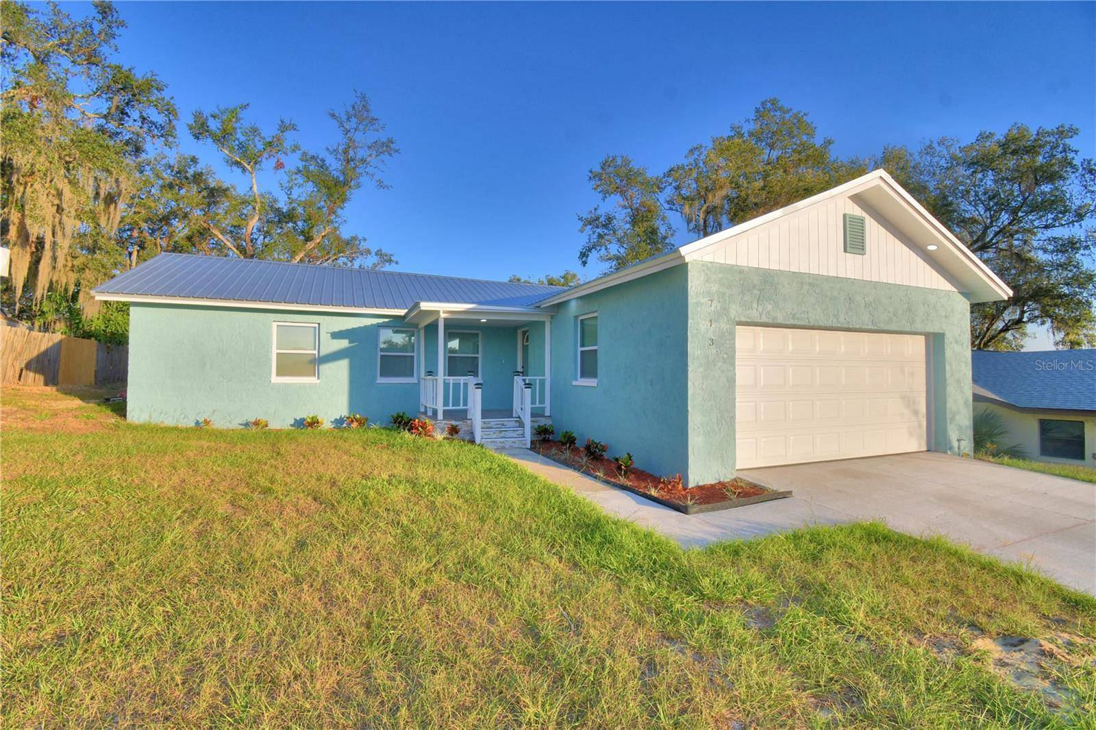 Lake Wales, FL 33853,713 GREENLEAF LN
