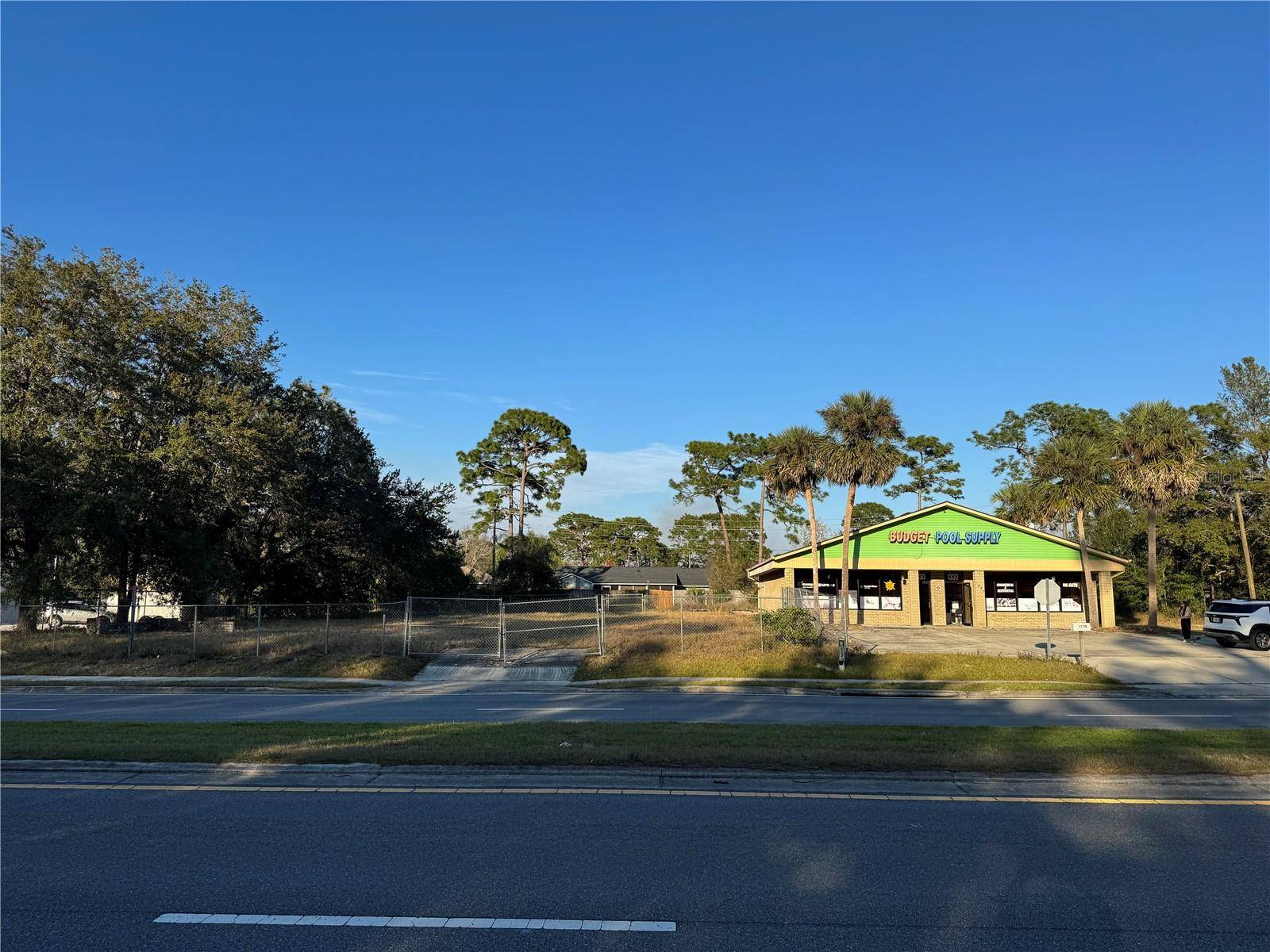 Deltona, FL 32738,1330 HOWLAND BLVD