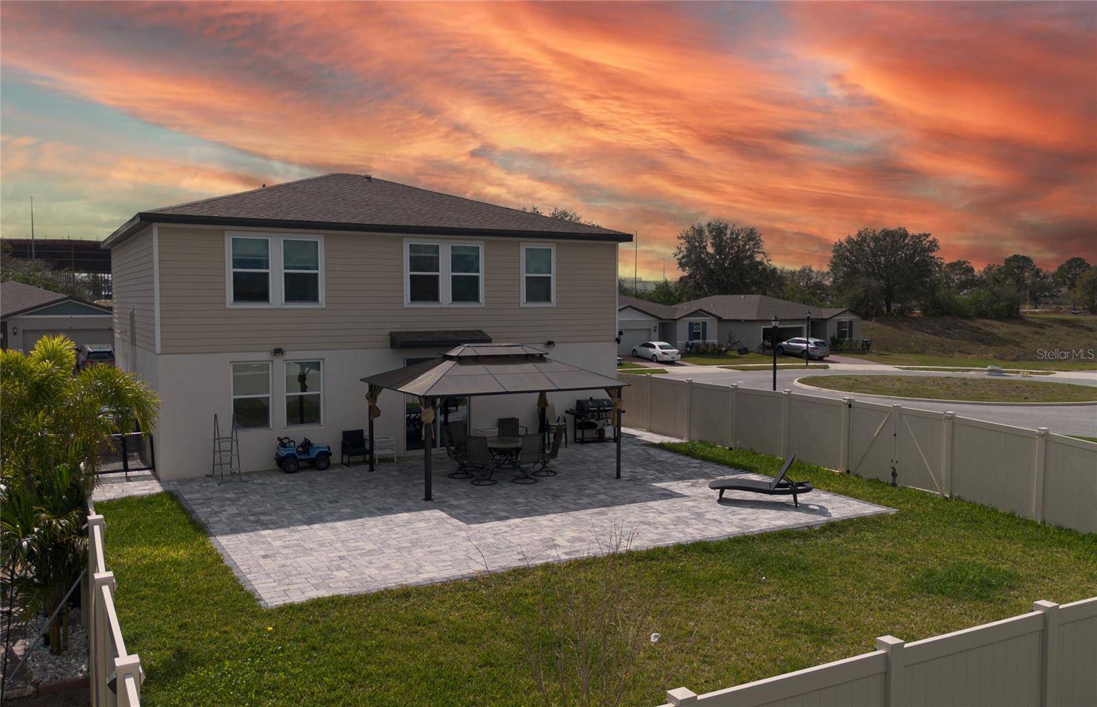 Winter Haven, FL 33881,953 CAMBRIDGE DR