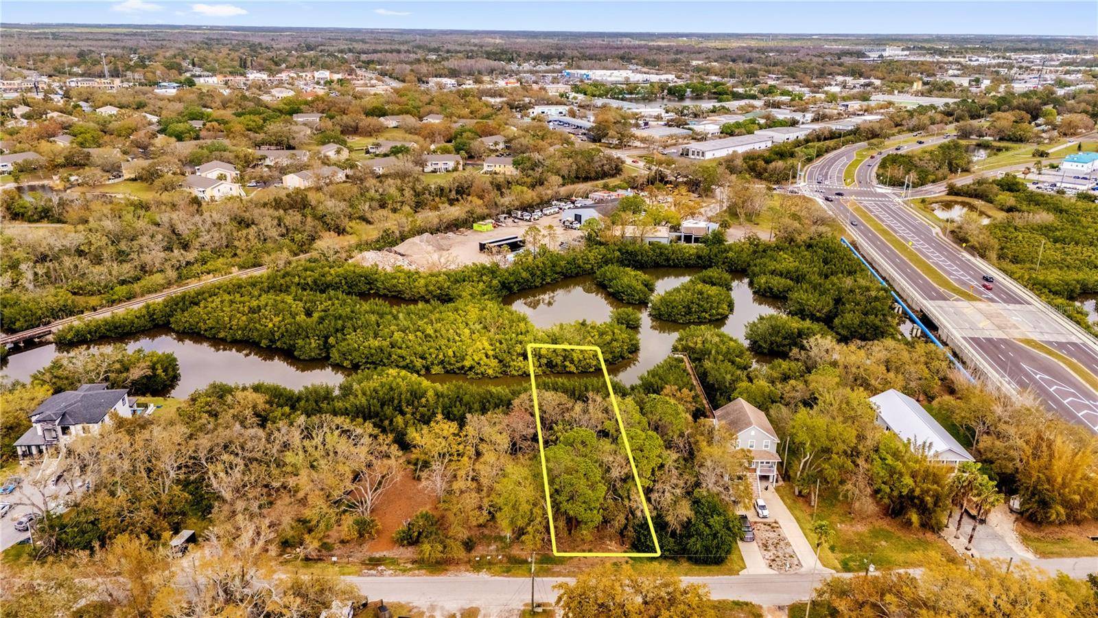 Oldsmar, FL 34677,PHOENIX AVE