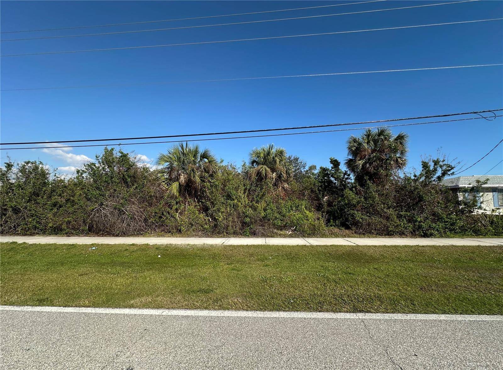Englewood, FL 34224,6390 SPINNAKER BLVD