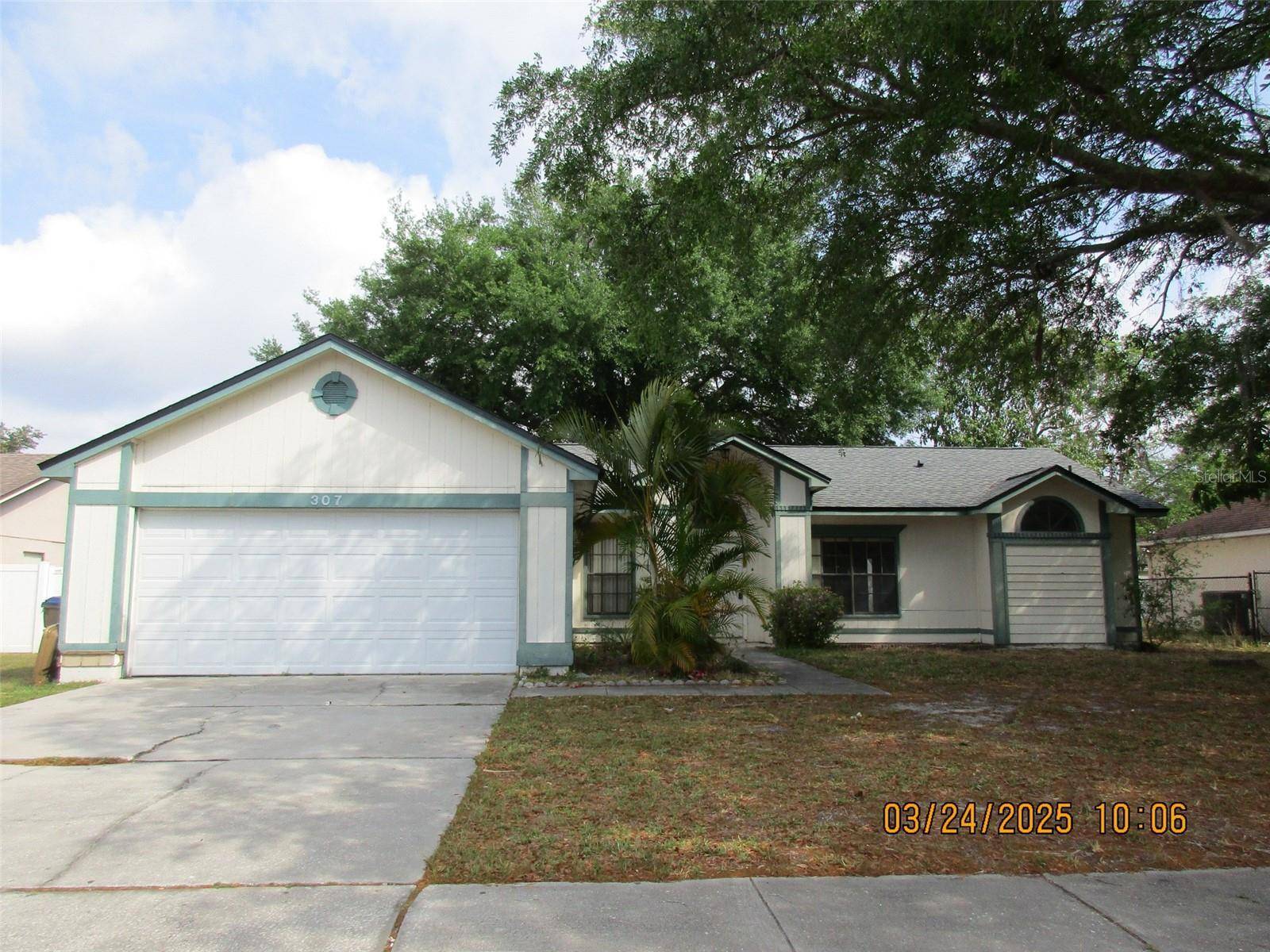 Kissimmee, FL 34743,307 DRAKE ELM DR