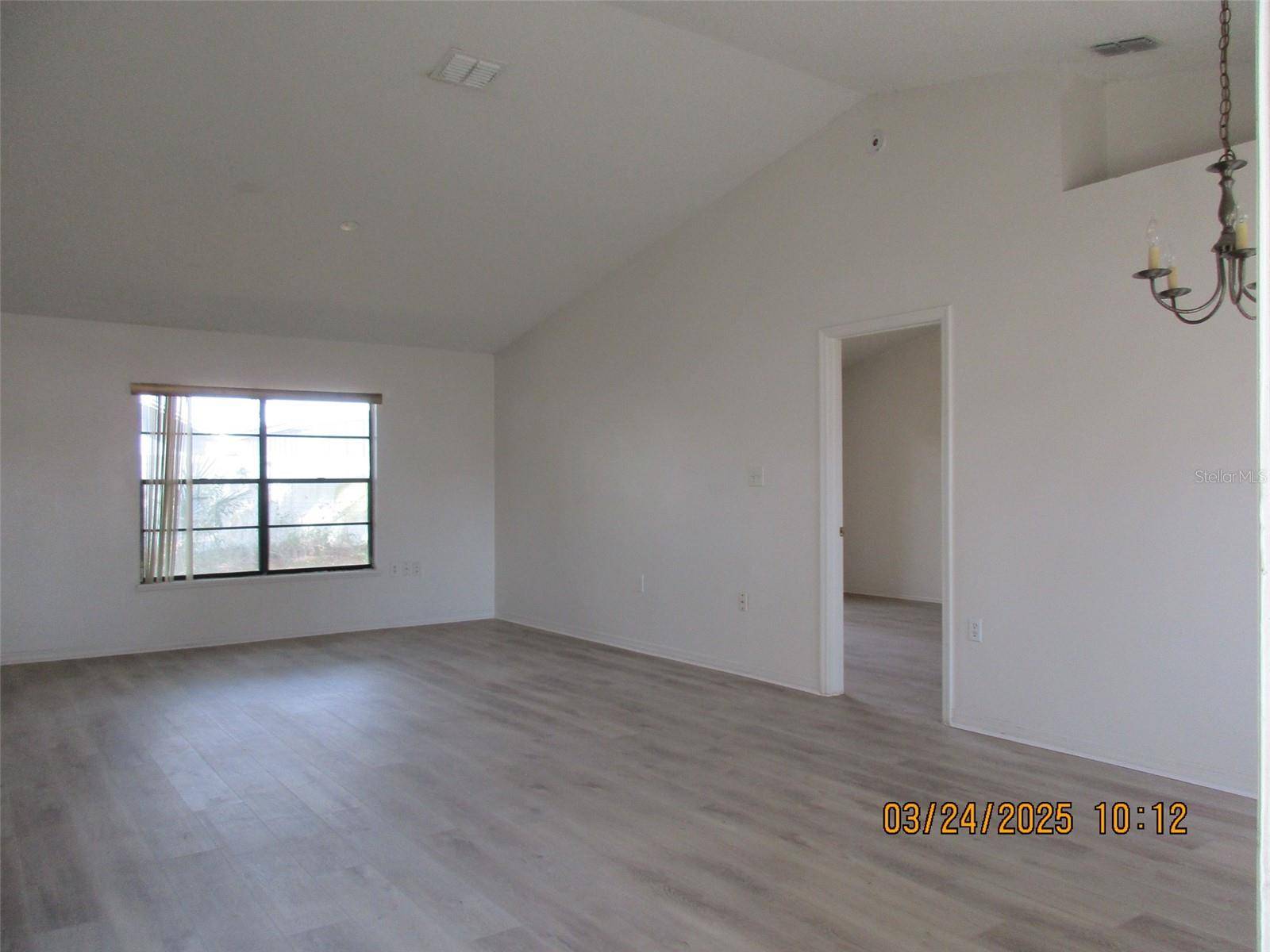Kissimmee, FL 34743,307 DRAKE ELM DR