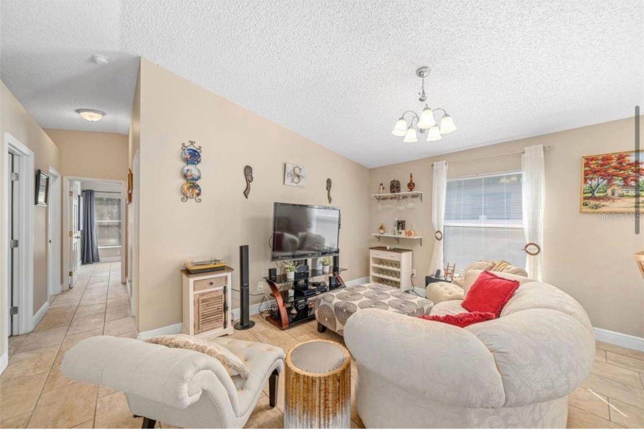 Orlando, FL 32806,2733 MAYER ST