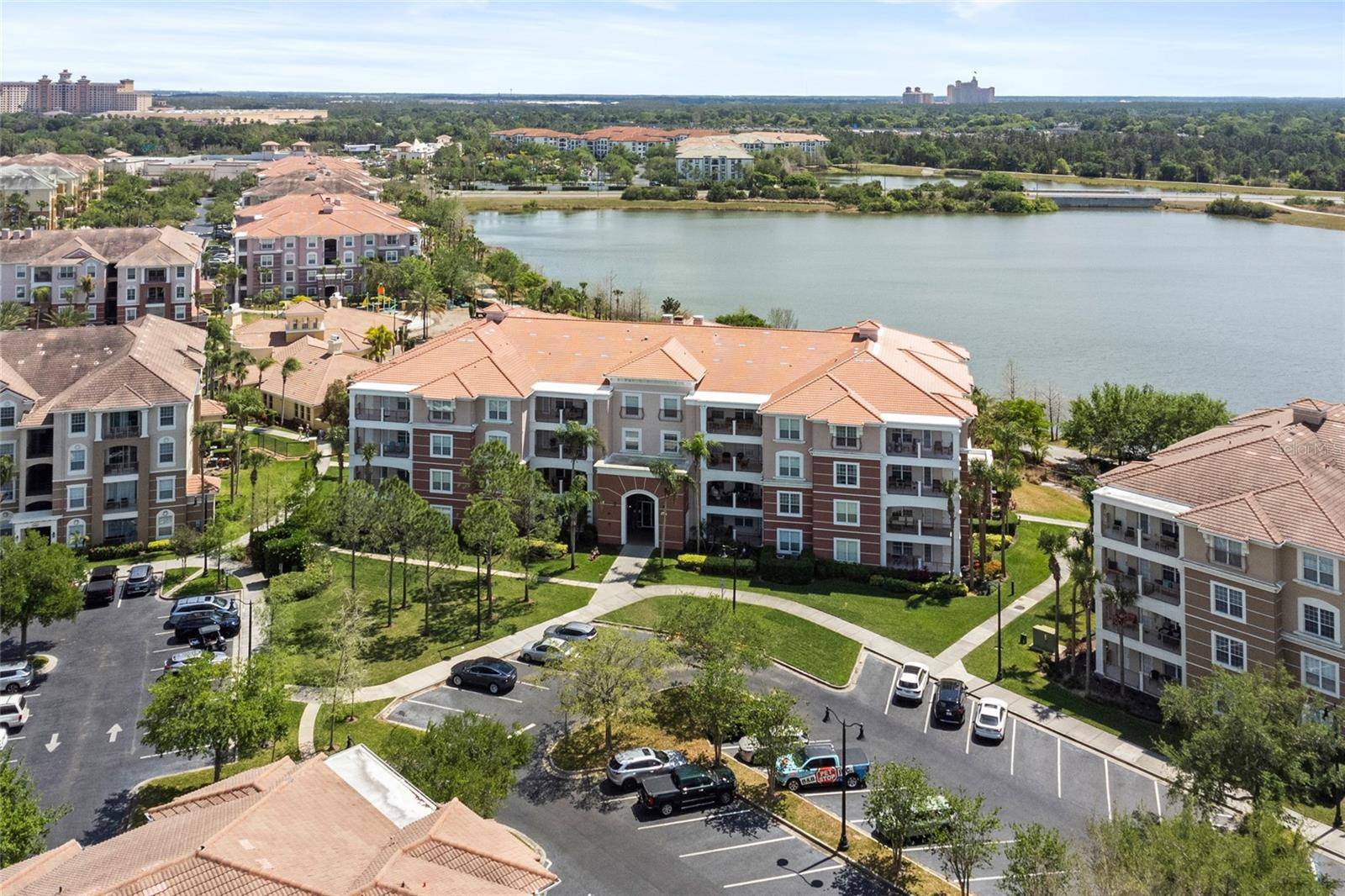 Orlando, FL 32819,5012 SHOREWAY LOOP #205