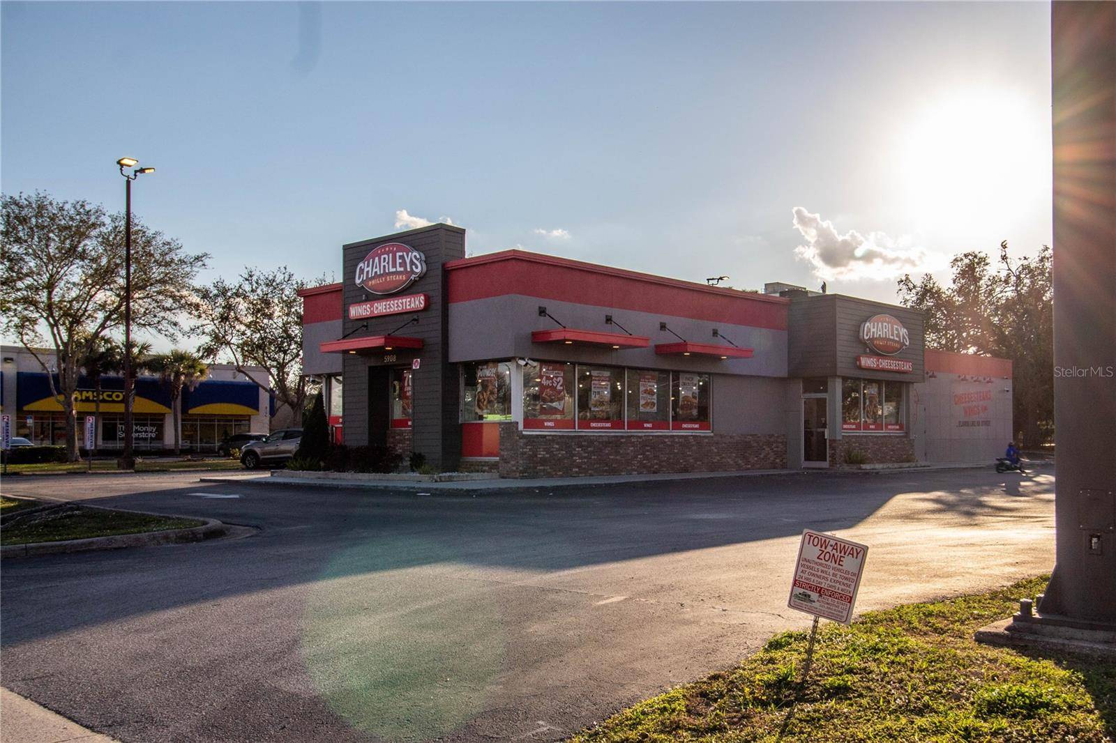 Orlando, FL 32809,5908 S ORANGE BLOSSOM TRL